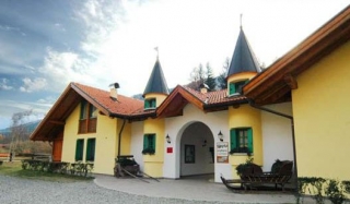  Asiento del Alpine Riding Center 